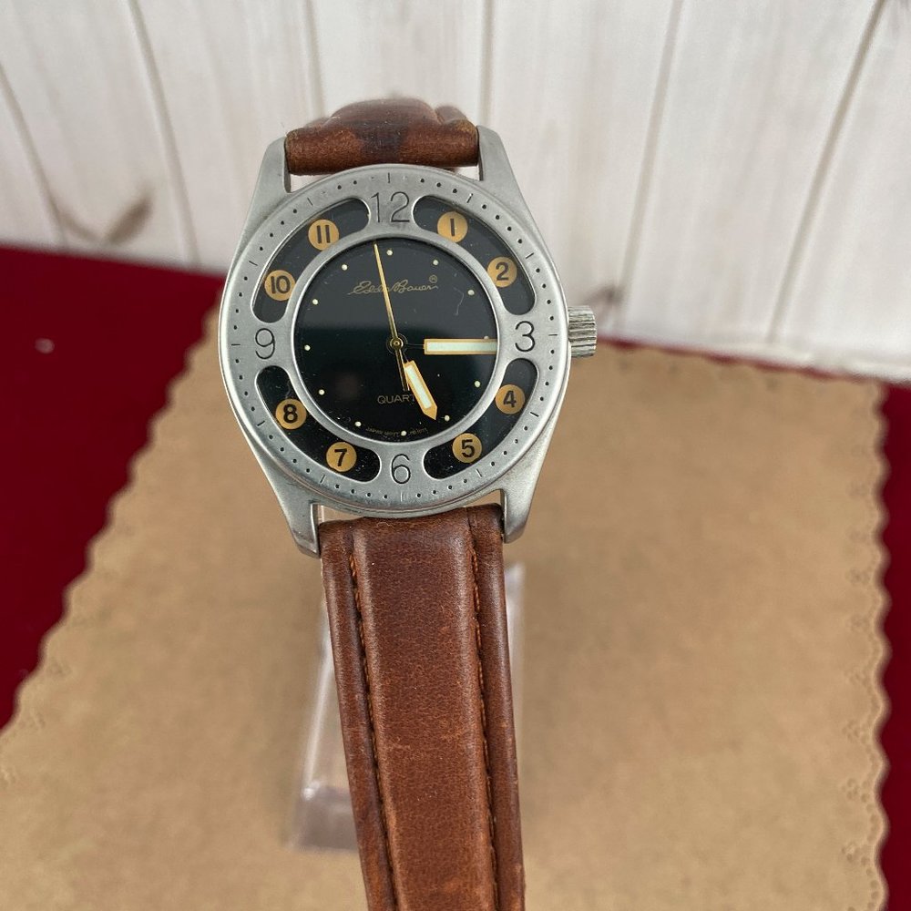 Rare Vintage Eddie Bauer Rock Climbers All Sports Watch Crystal Guard